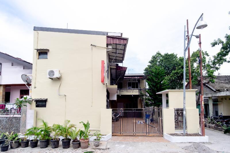 Oyo 1507 Doriyu Homestay Medan Esterno foto