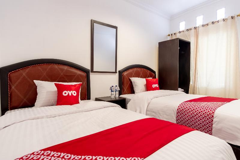 Oyo 1507 Doriyu Homestay Medan Esterno foto